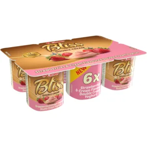 Clover Bliss Strawberries & Cream Flavoured Double Cream Yoghurt 6 x 100g